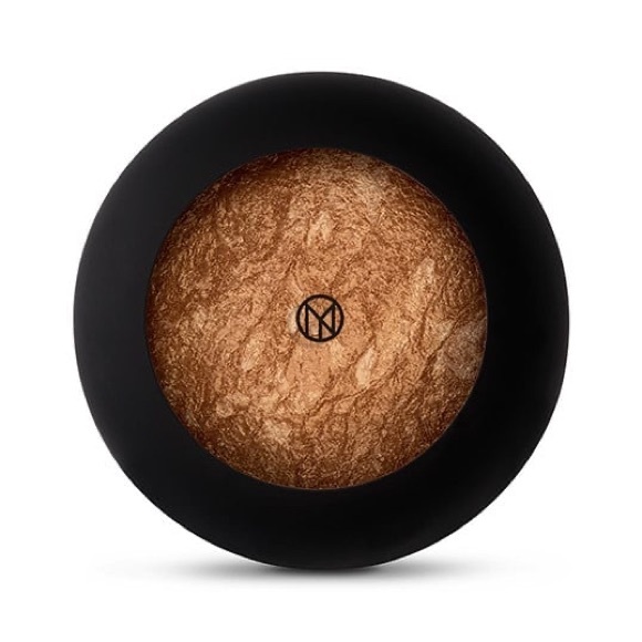 IL MAKIAGE MINERAL BAKED HIGHLIGHTER in Material Girl - Picture 5 of 5